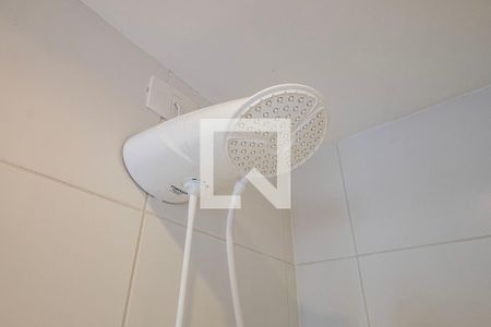 Banheiro de kitnet/studio para alugar com 1 quarto, 25m² em Cerqueira César, São Paulo