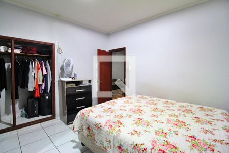 Casa à venda com 137m², 3 quartos e 3 vagasQuarto 2 (suite)