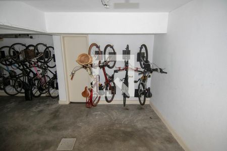 Apartamento à venda com 38m², 1 quarto e sem vaga Apartamento à venda com 38m², 1 quarto e sem vagaBicicletário