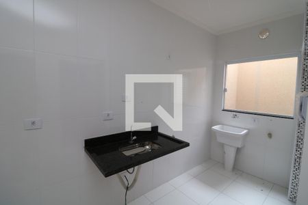 Casa de condomínio para alugar com 40m², 2 quartos e sem vagaCozinha e Área de Serviço