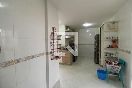 Apartamento à venda com 270m², 3 quartos e 2 vagasCozinha