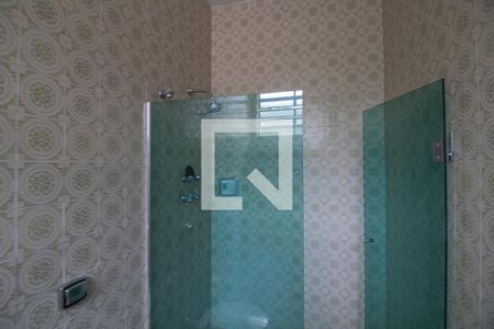 Casa à venda com 440m², 5 quartos e 8 vagas Casa à venda com 440m², 5 quartos e 8 vagasBanheiro da Suíte 2