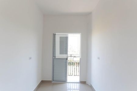 Quarto 1 de casa para alugar com 1 quarto, 33m² em Parque Paineiras, São Paulo