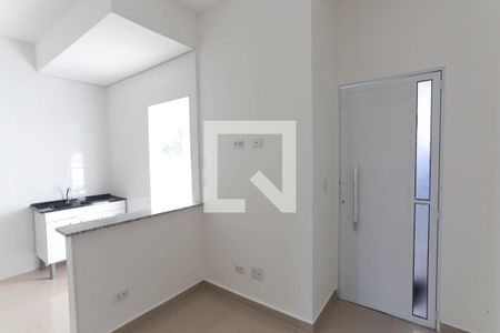 Sala de casa para alugar com 1 quarto, 33m² em Parque Paineiras, São Paulo