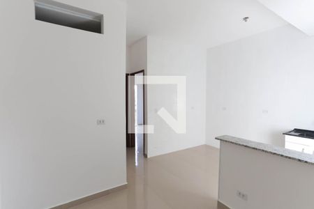 Sala de casa para alugar com 1 quarto, 33m² em Parque Paineiras, São Paulo