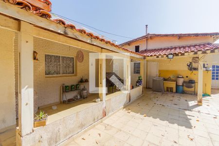 Casa à venda com 150m², 3 quartos e 2 vagas Casa à venda com 150m², 3 quartos e 2 vagasÁrea de Serviço