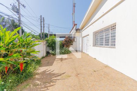 Casa à venda com 150m², 3 quartos e 2 vagas Casa à venda com 150m², 3 quartos e 2 vagasGaragem