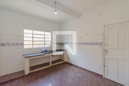 Casa à venda com 150m², 3 quartos e 2 vagas Casa à venda com 150m², 3 quartos e 2 vagasCozinha