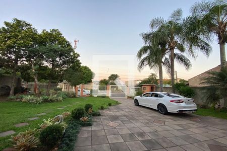 Casa à venda com 411m², 4 quartos e 3 vagasFachada