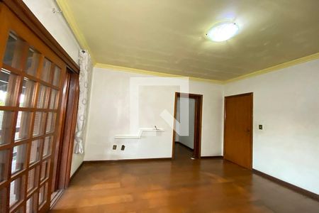 Casa à venda com 411m², 4 quartos e 3 vagasSuíte 3