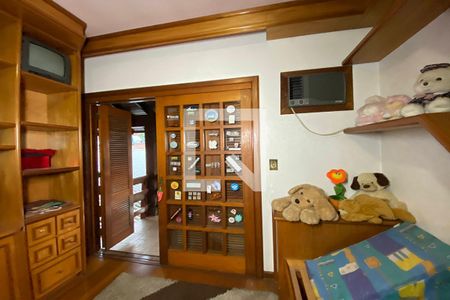 Casa à venda com 411m², 4 quartos e 3 vagasSuíte 5