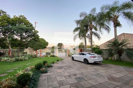 Casa à venda com 411m², 4 quartos e 3 vagasFachada