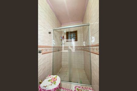 Casa à venda com 411m², 4 quartos e 3 vagasBanheiro da Suíte 5