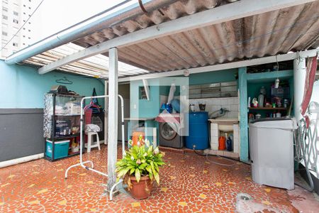 Casa à venda com 270m², 2 quartos e 3 vagas Casa à venda com 270m², 2 quartos e 3 vagasÁrea de Serviço