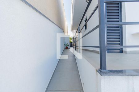 Casa de condomínio para alugar com 350m², 4 quartos e 4 vagas Casa de condomínio para alugar com 350m², 4 quartos e 4 vagasCorredor