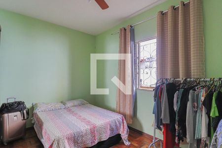 Casa à venda com 450m², 4 quartos e 3 vagasCasa 1 - Quarto 2