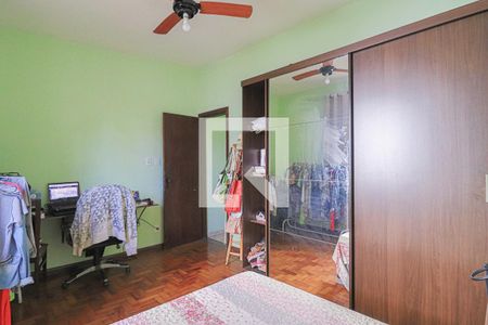 Casa à venda com 450m², 4 quartos e 3 vagasCasa 1 - Quarto 2