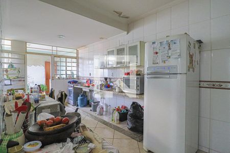Casa à venda com 450m², 4 quartos e 3 vagasCasa 2 - Cozinha