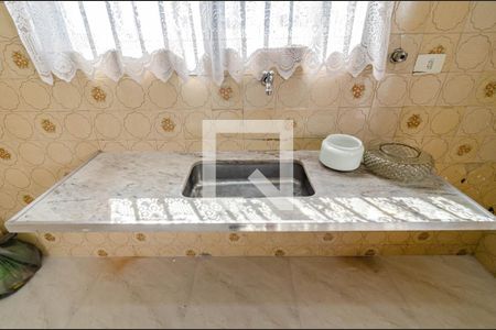 Casa à venda com 279m², 2 quartos e 2 vagas Casa à venda com 279m², 2 quartos e 2 vagasCozinha