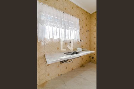 Casa à venda com 279m², 2 quartos e 2 vagas Casa à venda com 279m², 2 quartos e 2 vagasCozinha