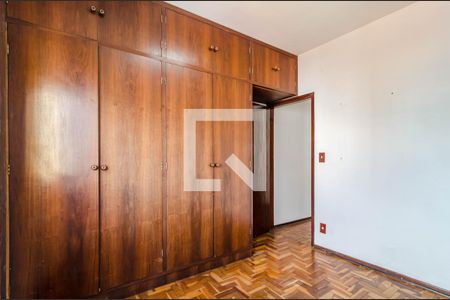 Casa à venda com 279m², 2 quartos e 2 vagas Casa à venda com 279m², 2 quartos e 2 vagasQuarto 2