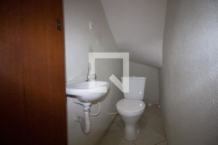 Lavabo de casa de condomínio para alugar com 2 quartos, 60m² em Vila Ré, São Paulo