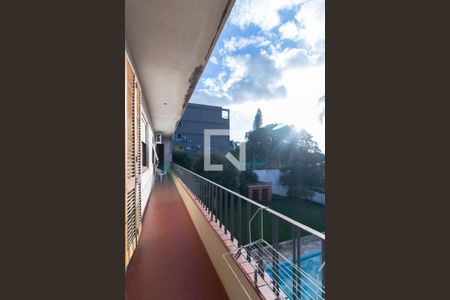 Casa à venda com 417m², 5 quartos e 5 vagasSacada