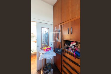 Casa à venda com 417m², 5 quartos e 5 vagasCloset