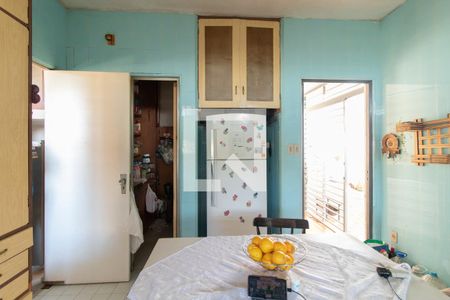 Casa à venda com 417m², 5 quartos e 5 vagasCozinha