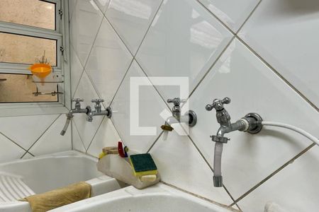 Casa à venda com 500m², 4 quartos e 4 vagas Casa à venda com 500m², 4 quartos e 4 vagasLavanderia (Torneira)