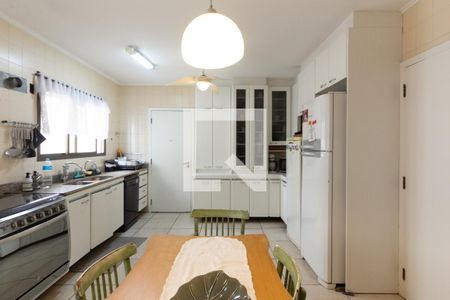 Apartamento para alugar com 220m², 4 quartos e 3 vagasCozinha