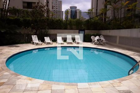 Apartamento para alugar com 220m², 4 quartos e 3 vagasÁrea comum - Piscina