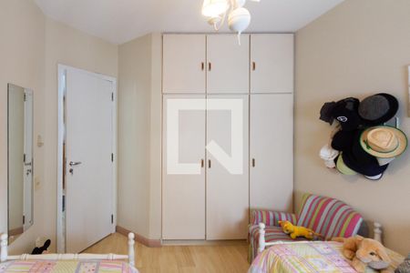 Apartamento para alugar com 220m², 4 quartos e 3 vagasQuarto 2