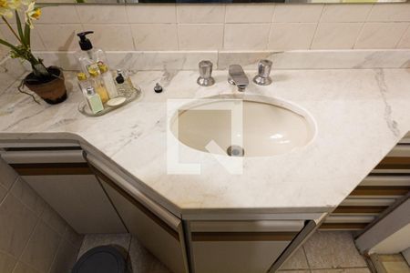 Apartamento para alugar com 220m², 4 quartos e 3 vagasBanheiro da Suíte 2