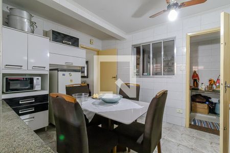 Casa à venda com 121m², 3 quartos e 2 vagas Casa à venda com 121m², 3 quartos e 2 vagasCopa e Cozinha