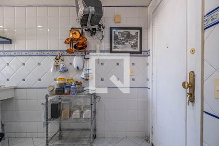Apartamento à venda com 81m², 2 quartos e 1 vaga Apartamento à venda com 81m², 2 quartos e 1 vagaCozinha