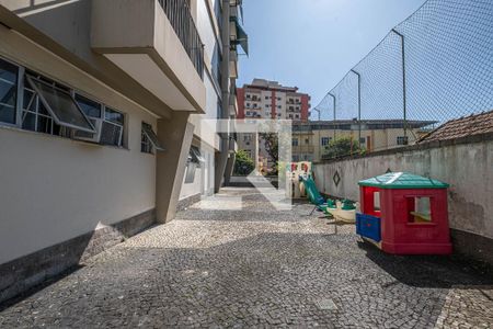 Apartamento à venda com 81m², 2 quartos e 1 vaga Apartamento à venda com 81m², 2 quartos e 1 vagaÁrea Comum - Playground