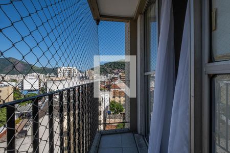 Apartamento à venda com 81m², 2 quartos e 1 vaga Apartamento à venda com 81m², 2 quartos e 1 vagaQuarto 2 Varanda