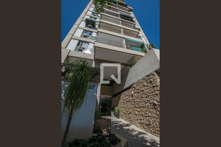 Apartamento à venda com 81m², 2 quartos e 1 vaga Apartamento à venda com 81m², 2 quartos e 1 vagaFachada