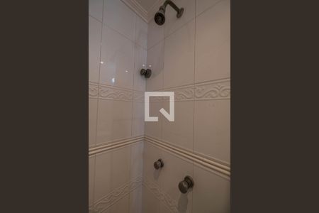 Apartamento à venda com 81m², 2 quartos e 1 vaga Apartamento à venda com 81m², 2 quartos e 1 vagaBanheiro Suite