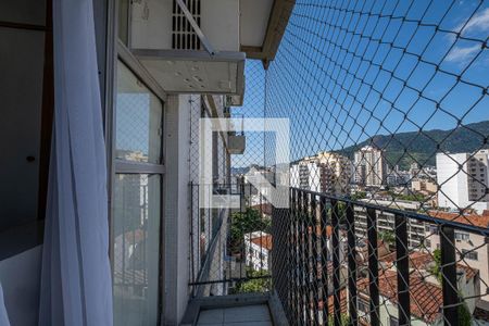Apartamento à venda com 81m², 2 quartos e 1 vaga Apartamento à venda com 81m², 2 quartos e 1 vagaQuarto 2 Varanda