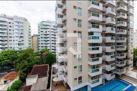 Apartamento à venda com 215m², 3 quartos e 3 vagas Apartamento à venda com 215m², 3 quartos e 3 vagasVista