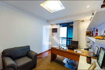 Apartamento à venda com 215m², 3 quartos e 3 vagas Apartamento à venda com 215m², 3 quartos e 3 vagasSuíte 3