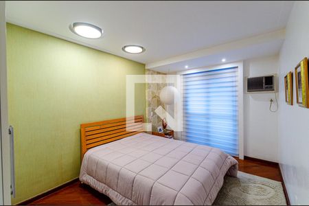 Apartamento à venda com 215m², 3 quartos e 3 vagas Apartamento à venda com 215m², 3 quartos e 3 vagasSuíte 2