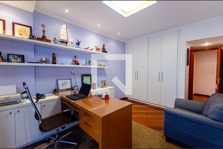 Apartamento à venda com 215m², 3 quartos e 3 vagas Apartamento à venda com 215m², 3 quartos e 3 vagasSuíte 3