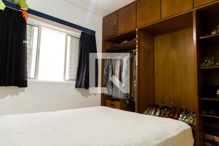 Casa à venda com 255m², 4 quartos e 2 vagas Casa à venda com 255m², 4 quartos e 2 vagasQuarto 2