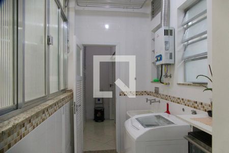 Apartamento à venda com 117m², 3 quartos e 2 vagas Apartamento à venda com 117m², 3 quartos e 2 vagasÁrea serviço