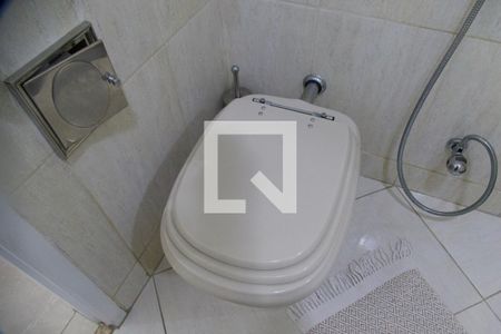 Apartamento à venda com 117m², 3 quartos e 2 vagas Apartamento à venda com 117m², 3 quartos e 2 vagasSuíte banheiro