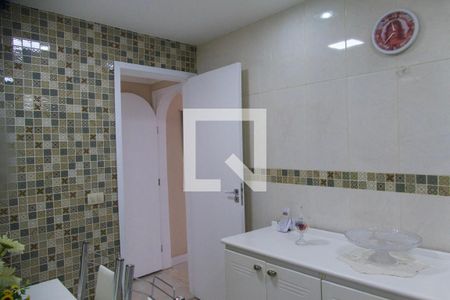 Apartamento à venda com 117m², 3 quartos e 2 vagas Apartamento à venda com 117m², 3 quartos e 2 vagasCozinha copa