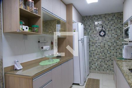 Apartamento à venda com 117m², 3 quartos e 2 vagas Apartamento à venda com 117m², 3 quartos e 2 vagasCozinha